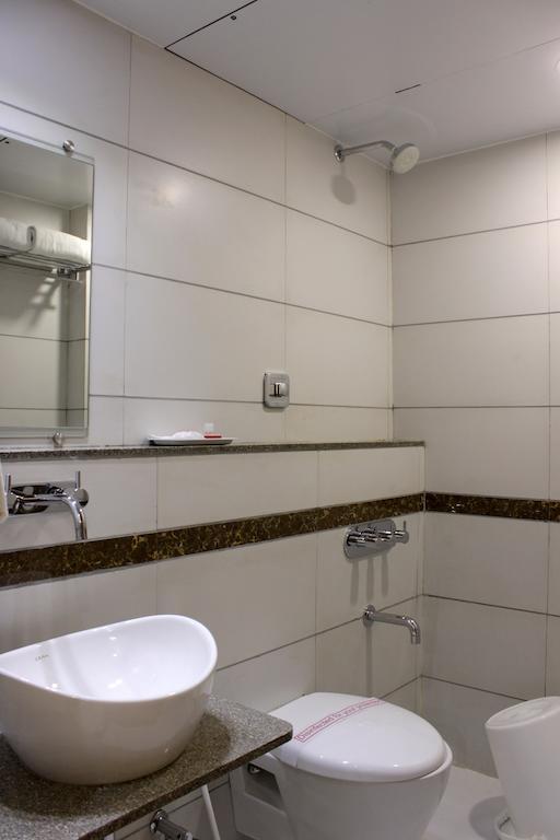 Hotel Ashray Inn Ahmedabad Kamer foto
